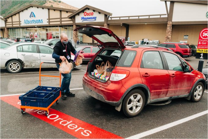 Grocery Pickup - Albertsons Drive Up & Go - Images by Kristine Paulsen Photography for Big Sky Little Kitchen